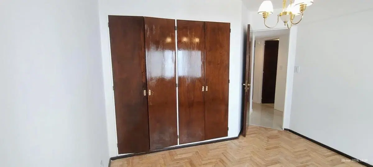 VENTA DEPARTAMENTO DE 3 AMBIENTES A LA CALLE CON BALCÓN SALIENTE 3