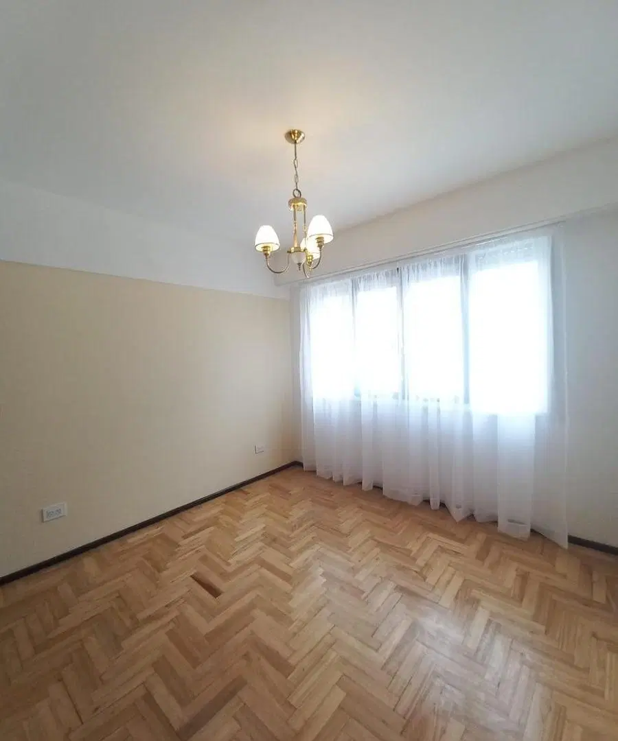 VENTA DEPARTAMENTO DE 3 AMBIENTES A LA CALLE CON BALCÓN SALIENTE 8