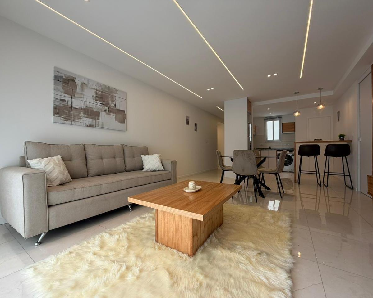 Foto de Departamento en Venta 3 Ambientes a La Calle con Balcón Saliente, imagen 5