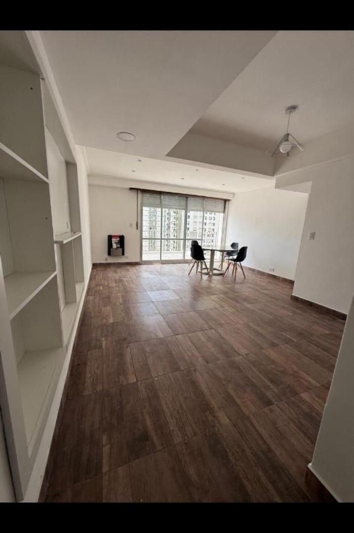 Foto de Vendo Departamento 3 Ambientes con Vista Parcial Al Mar - Zona Centro, imagen 2