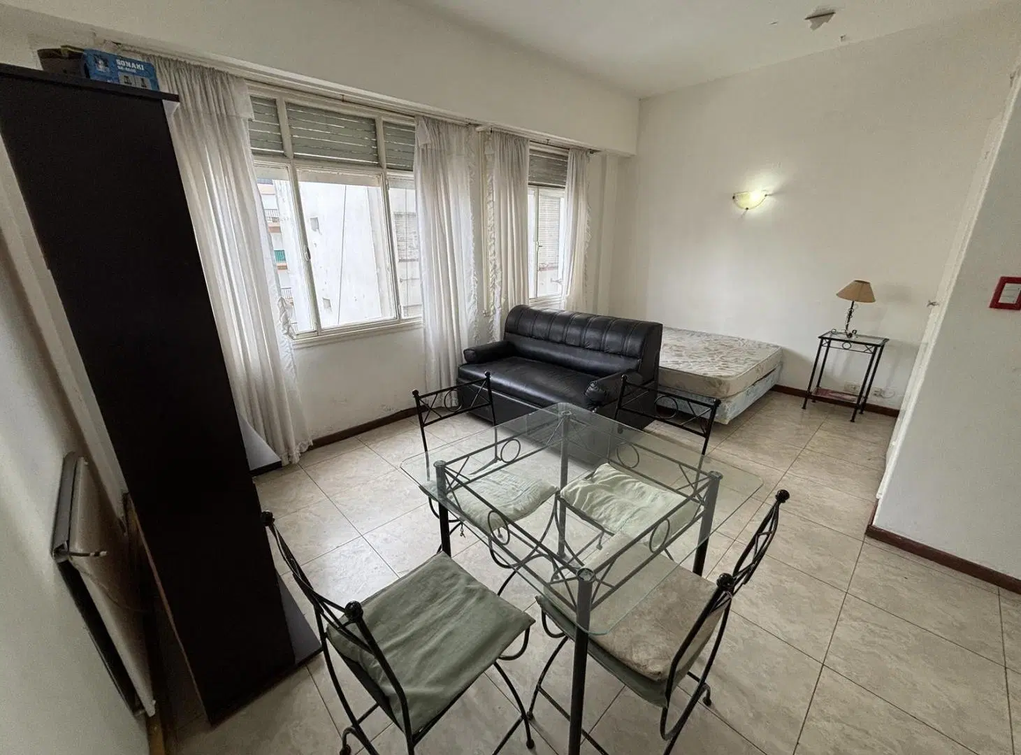 VENTA DEPARTAMENTO DE UN AMBIENTE AL LATERAL CON VISTA ABIERTA. Zona Centro, Mar del Plata. 4