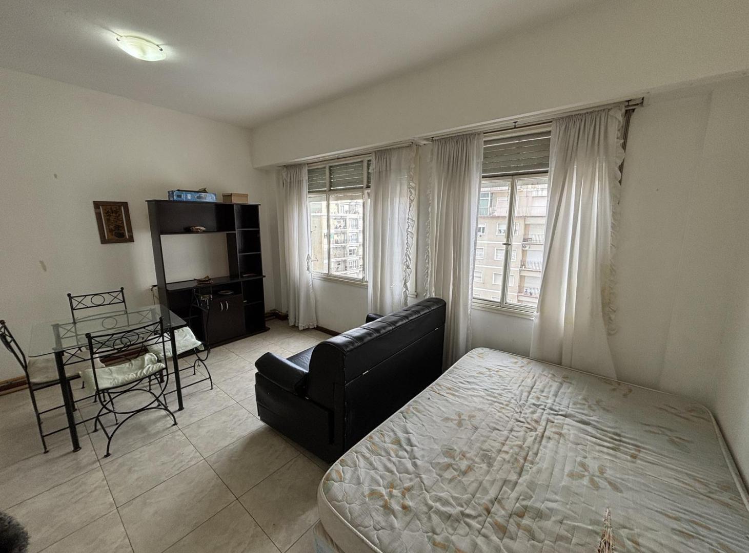Foto de VENTA DEPARTAMENTO DE UN AMBIENTE AL LATERAL CON VISTA ABIERTA. Zona, imagen 5