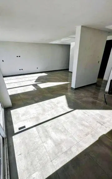 VENTA EN POZO - DEPARTAMENTO 2 AMBIENTES DE CATEGORIA EN LA PERLA - A METROS DEL MAR 3