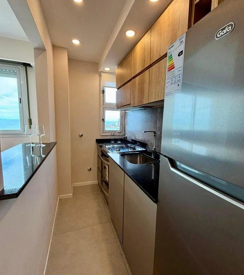 VENTA DEPARTAMENTO DE 1 AMBIENTE DESPLAZADO | VISTA PANORÁMICA AL MAR 5
