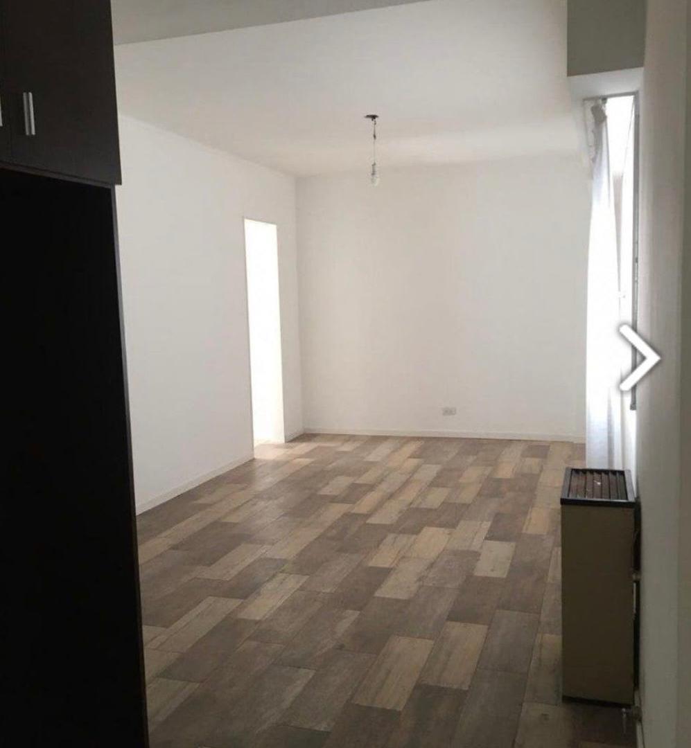 Foto de VENTA DEPARTAMENTO 2 AMBIENTES INVERTIDO AL FRENTE CON BALCÓN | ZONA, imagen 5