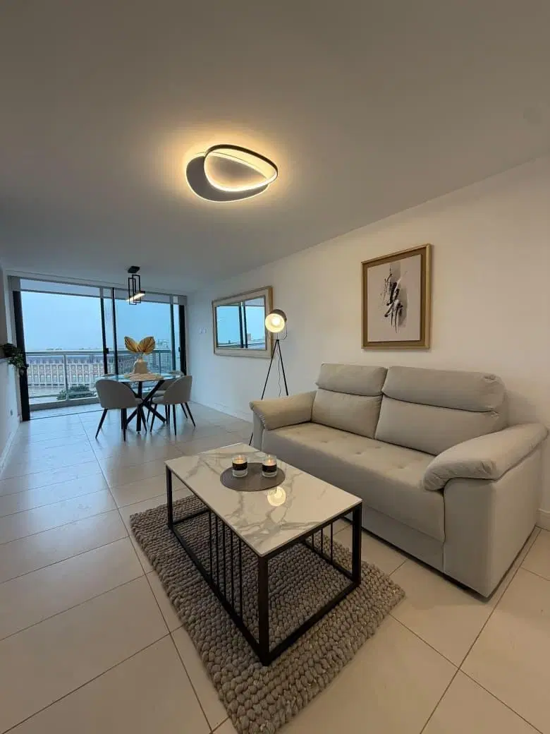 VENTA DEPARTAMENTO 2 AMBIENTES EN EDIFICIO NOVECCENTO | VISTA PLENA AL MAR Y A PLAZA COLÓN 1