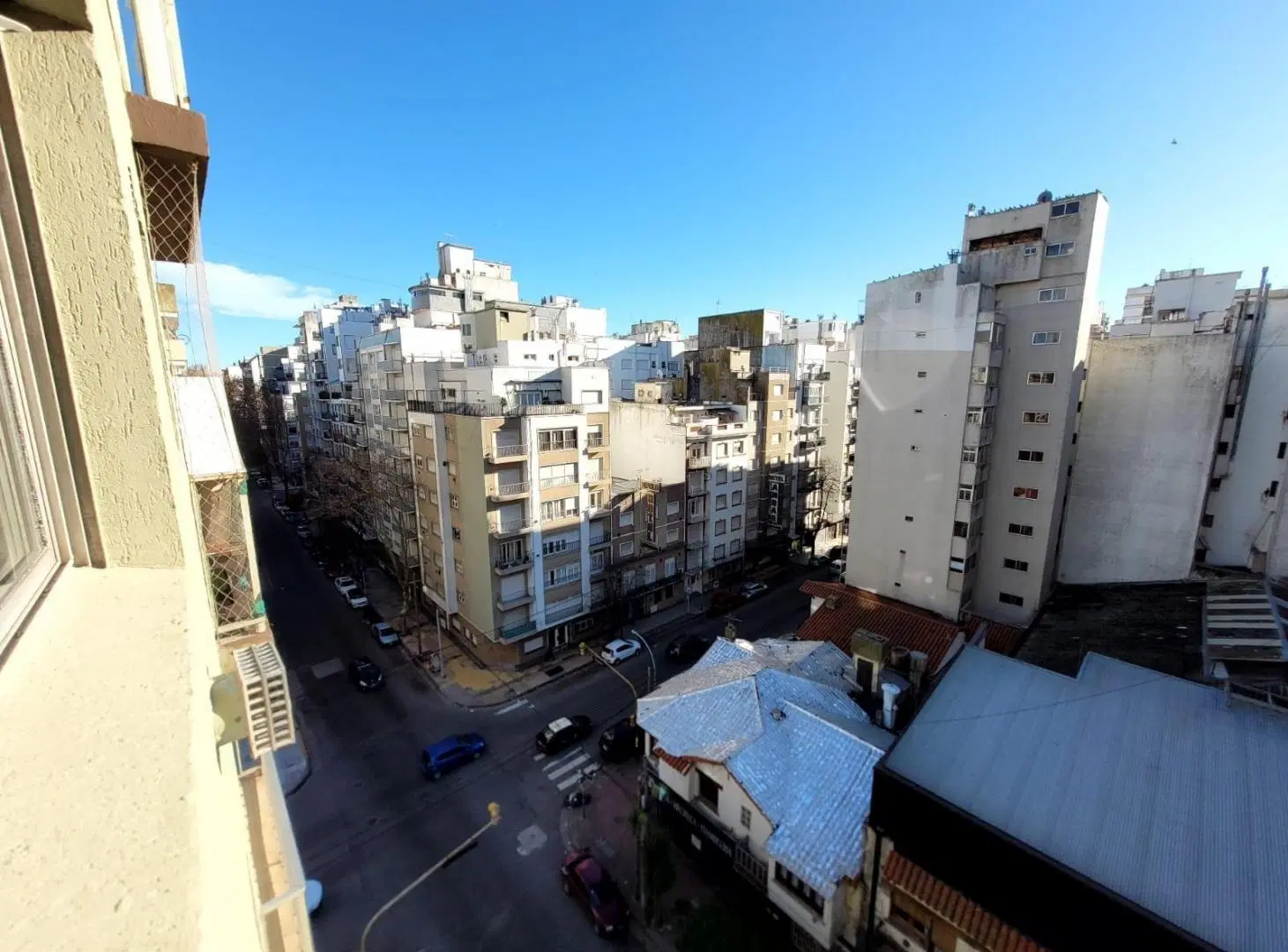 VENTA DEPARTAMENTO DE UN AMBIENTE A LA CALLE 4