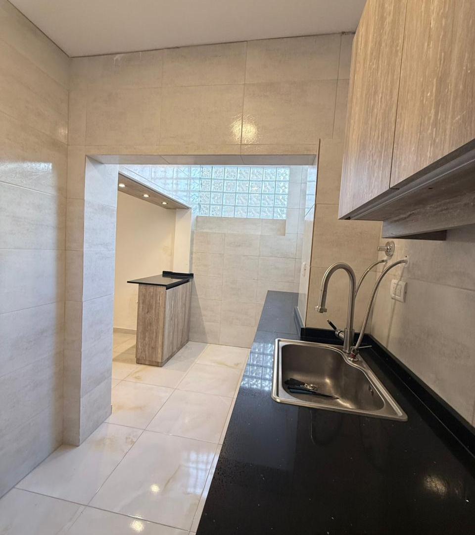 Foto de DEPARTAMENTO DE DOS AMBIENTES CON ESPACIO PARA COCHERA | PRIMER PISO, imagen 3