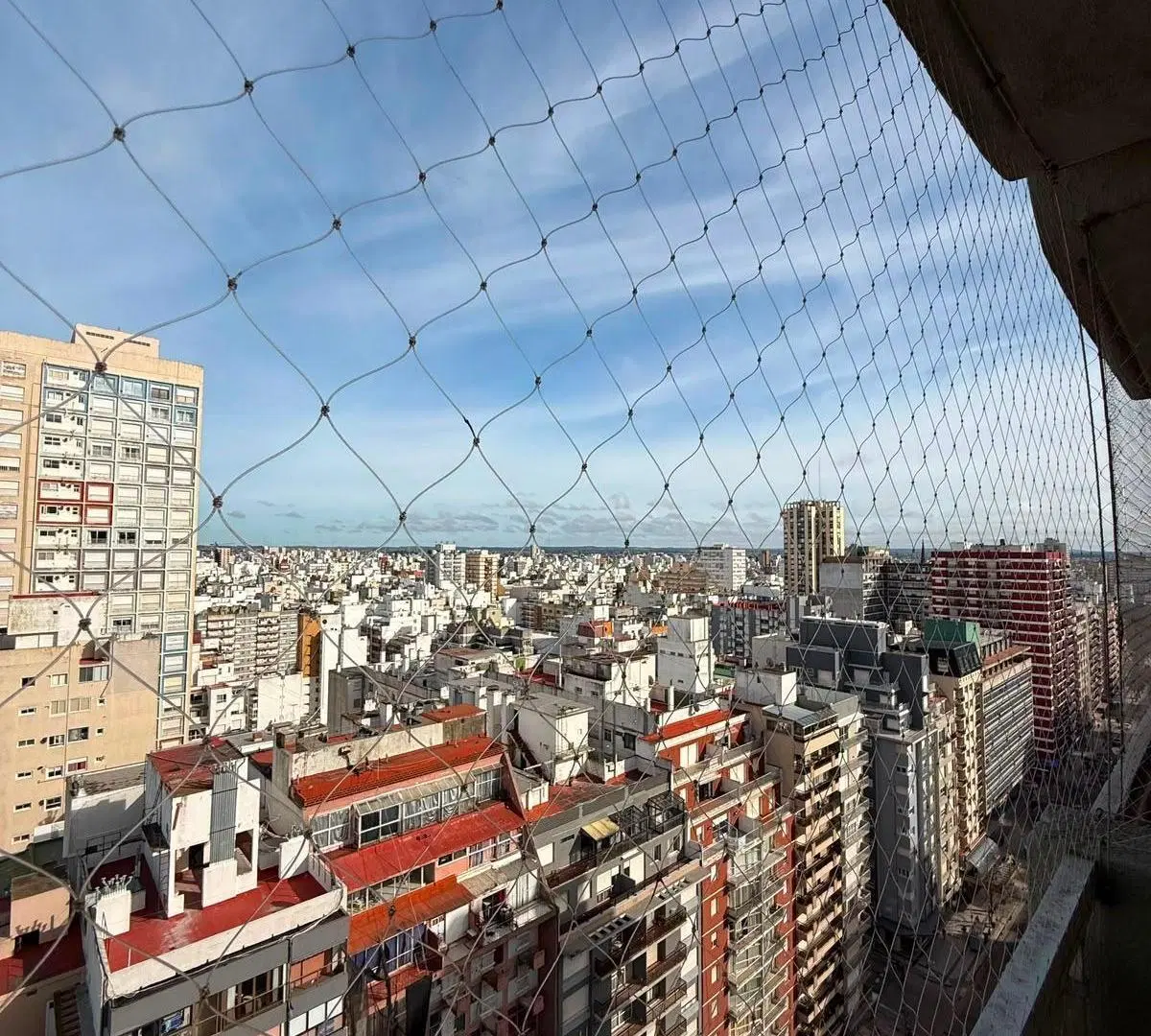 VENTA DEPARTAMENTO DE 3 AMBIENTES CON COCHERA A LA CALLE CON BALCÓN Y VISTA AL MAR 5