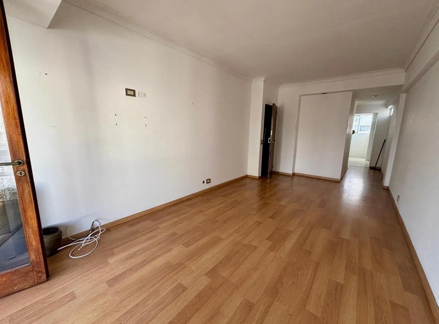 VENTA SEMIPISO 2 AMBIENTES AL FRENTE CON BALCÓN | ZONA PLAZA MITRE 4