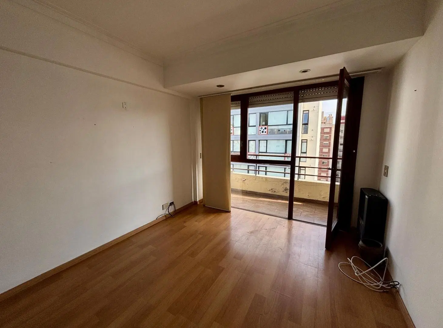 VENTA SEMIPISO 2 AMBIENTES AL FRENTE CON BALCÓN | ZONA PLAZA MITRE 3