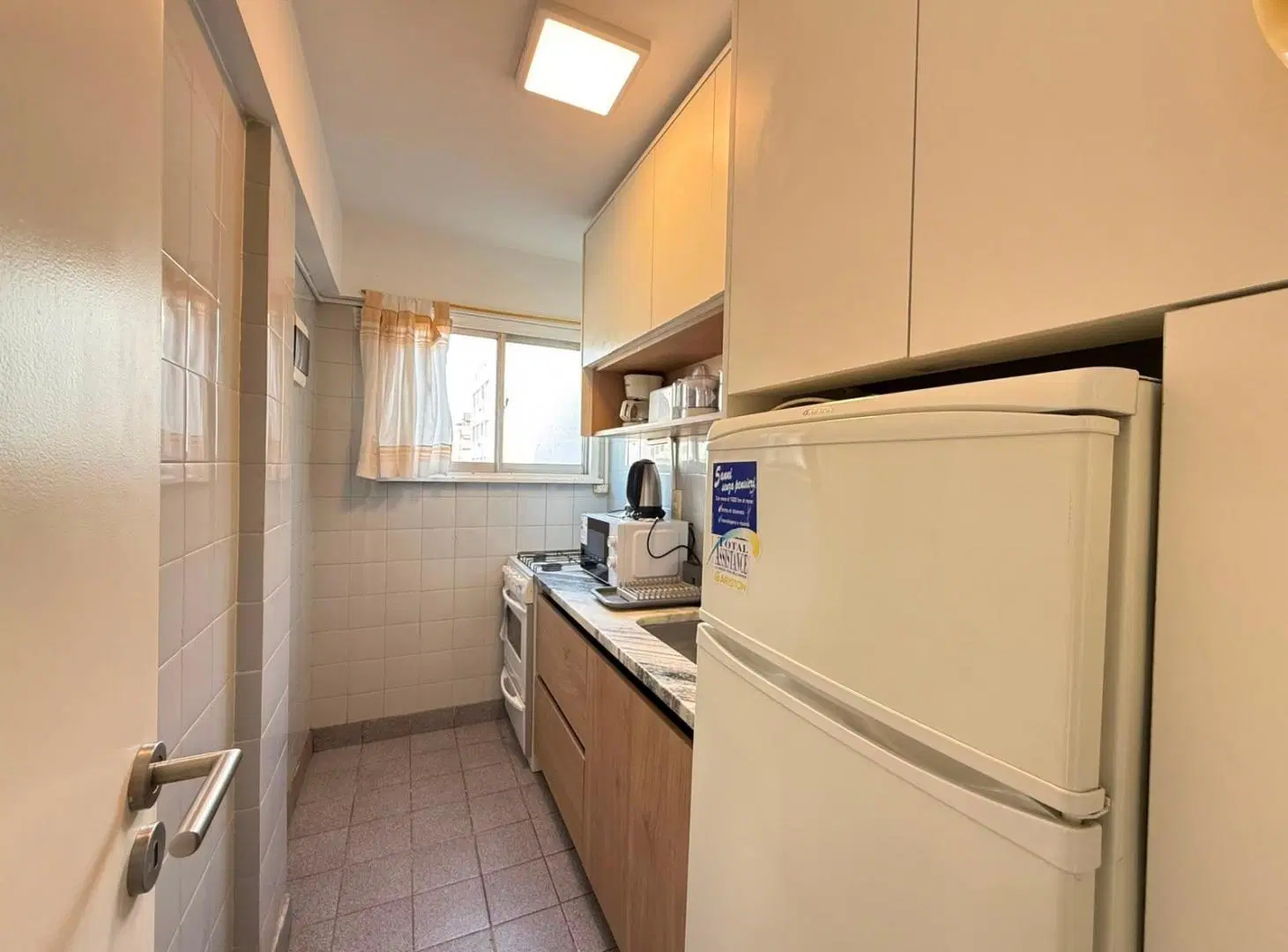 VENTA DEPARTAMENTO MONOAMBIENTE AL FRENTE CON BALCÓN SALIENTE 4