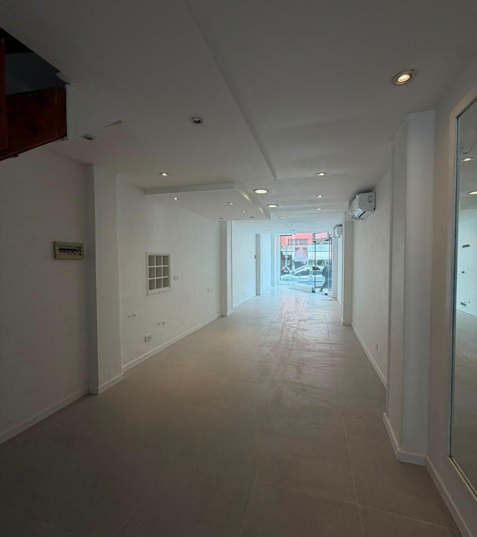 Foto de LOCAL COMERCIAL EN VENTA O ALQUILER | CENTRO, imagen 1