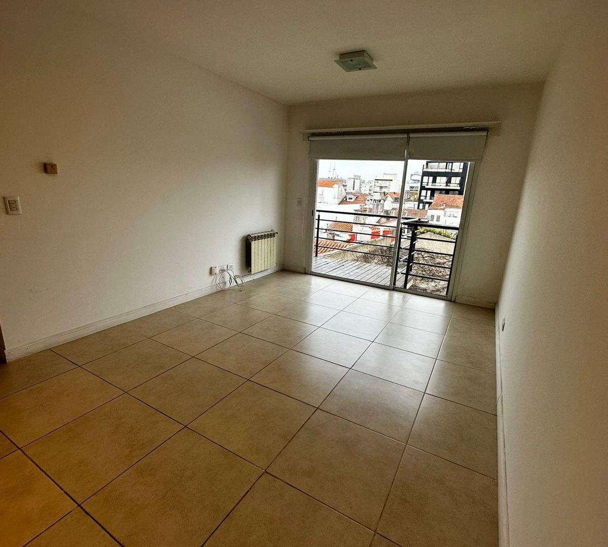 Foto de Departamento 2 ambientes en alquiler - con cochera Zona Chauvin, imagen 3