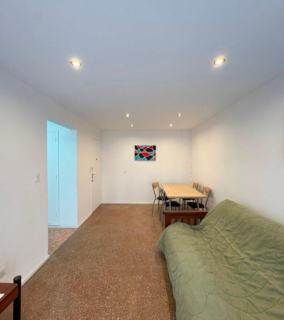 Foto de VENTA DEPARTAMENTO 2 AMBIENTES AL FRENTE TOTALMENTE EXTERNO | ZONA, imagen 1