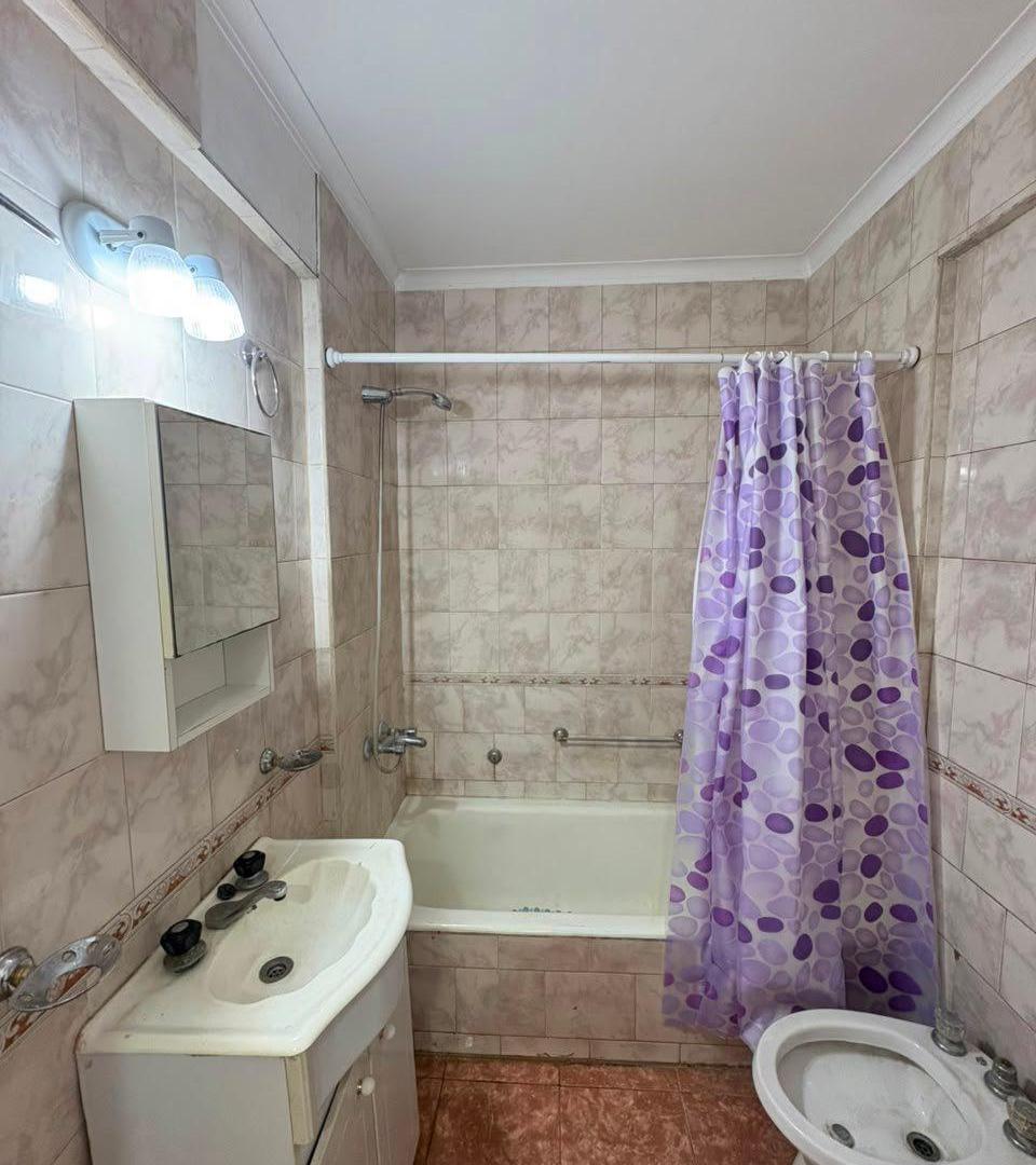 Foto de VENTA DEPARTAMENTO 2 AMBIENTES AL FRENTE TOTALMENTE EXTERNO | ZONA, imagen 4