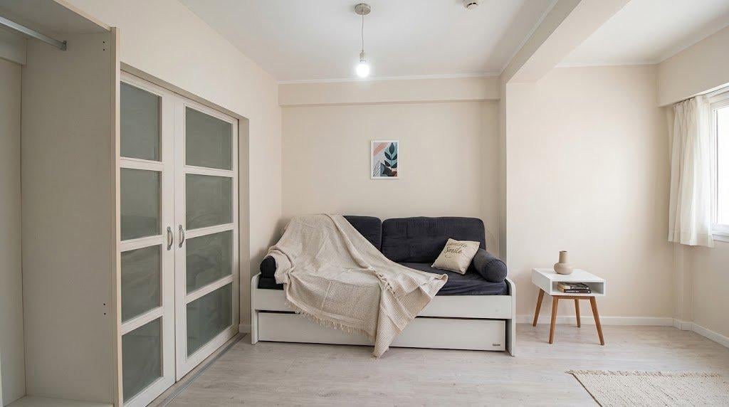 Foto de VENTA DEPARTAMENTO DE 1 AMBIENTE DIVIDIDO AL CONTRAFRENTE | ZONA PLAZA, imagen 3
