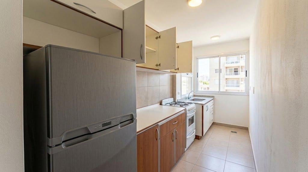 Foto de VENTA DEPARTAMENTO DE 1 AMBIENTE DIVIDIDO AL CONTRAFRENTE | ZONA PLAZA, imagen 1