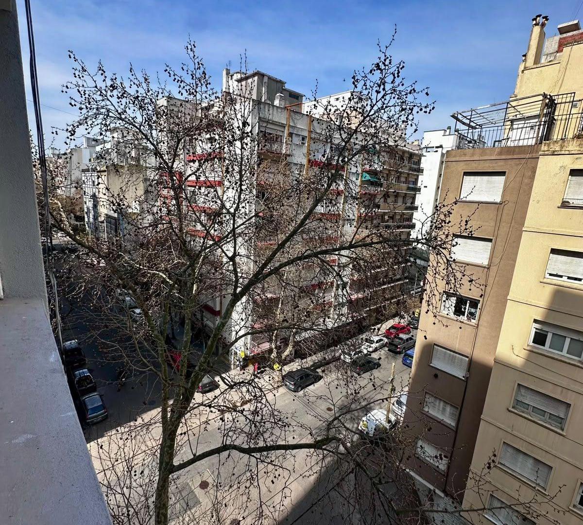 Foto de VENTA DEPARTAMENTO DE 1 AMBIENTE AL FRENTE | ZONA GÜEMES, imagen 3