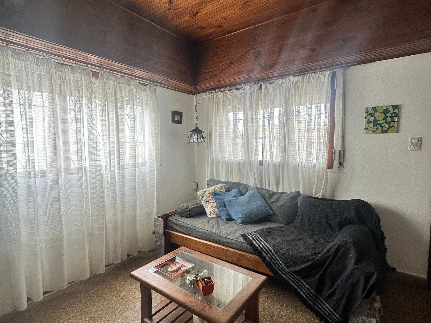 Foto de Venta casa de 4 ambientes con parque en zona El Progreso, imagen 5