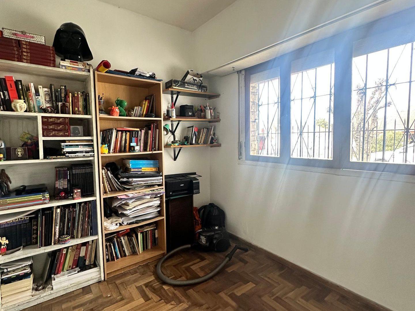 Foto de Venta casa de 4 ambientes con parque en zona El Progreso, imagen 3