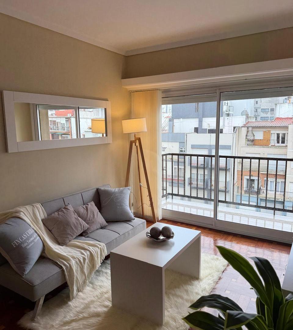 Foto de VENTA DEPARTAMENTO DE 3 AMBIENTES AL LATERAL CON BALCÓN | ZONA CENTRO, imagen 2