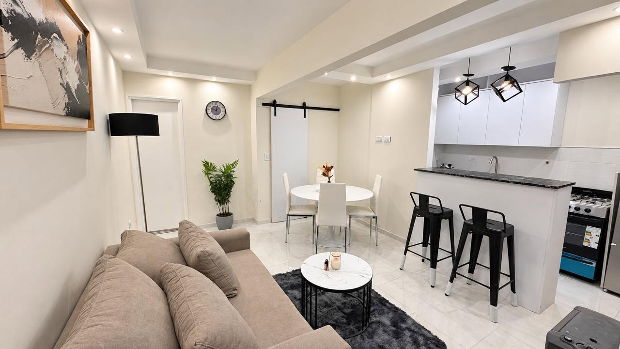 Foto de VENTA DEPARTAMENTO 2 AMBIENTES AL CONTRAFRENTE LUMINOSO CON BALCÓN, imagen 3