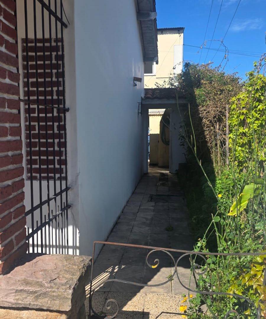 Foto de Venta Casa y dos dptos en bloque - Apto crédito, imagen 2