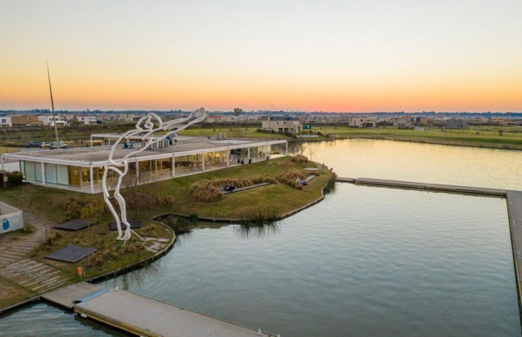 Lote al agua en venta en Amarras, Puertos del Lago, Escobar