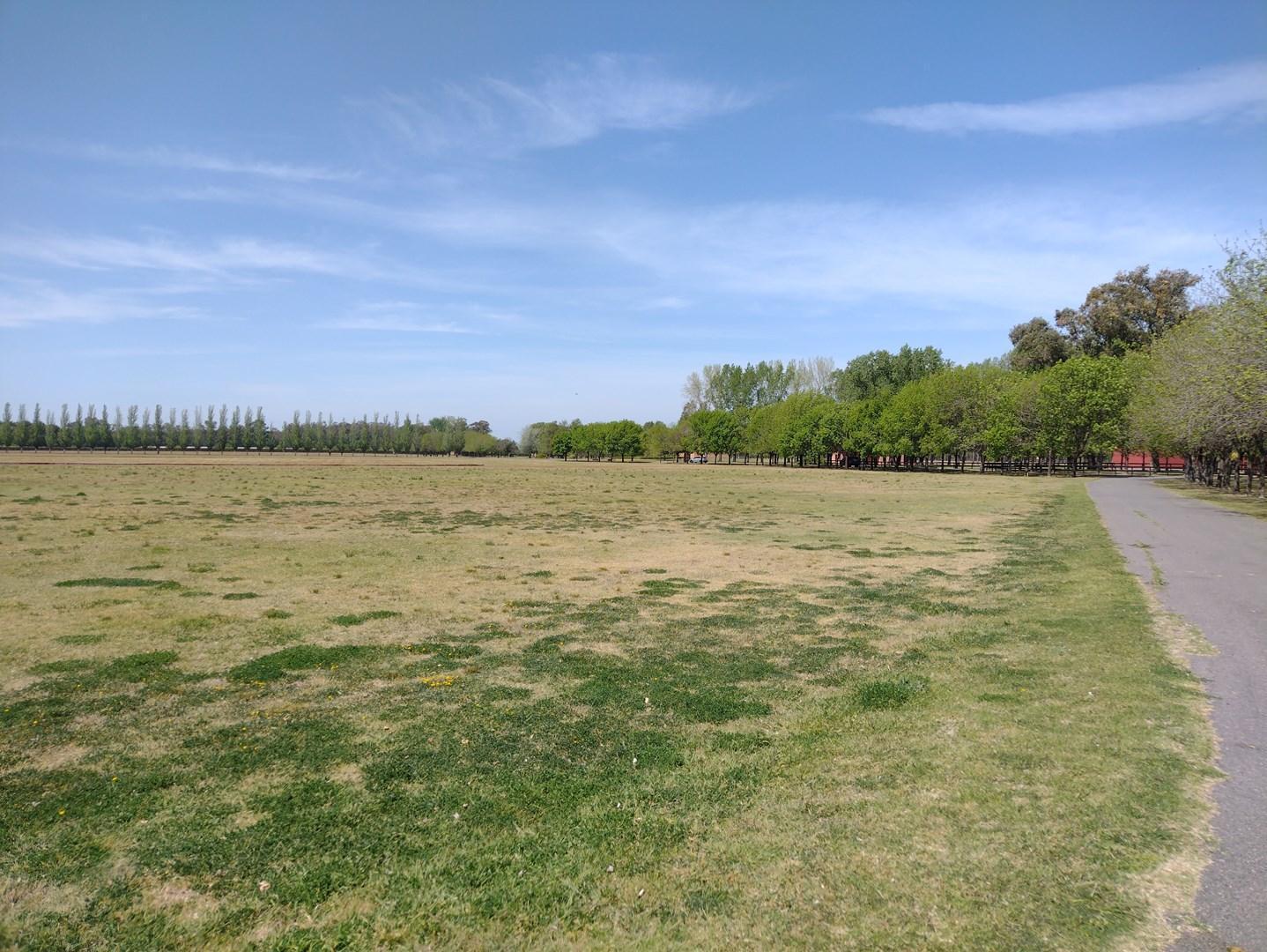 Fracción en venta para desarrollo urbano en Pilar