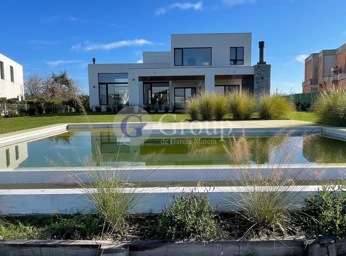 Casa en venta de 4 dormitorios en La Calesa, Pilara al agua