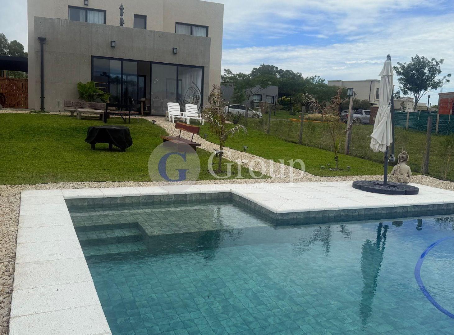 Casa en venta 5amb en Santa Elena, Pilar del Este