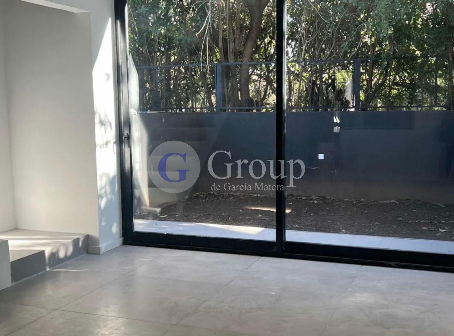 Casa duplex en venta en UP Pilar