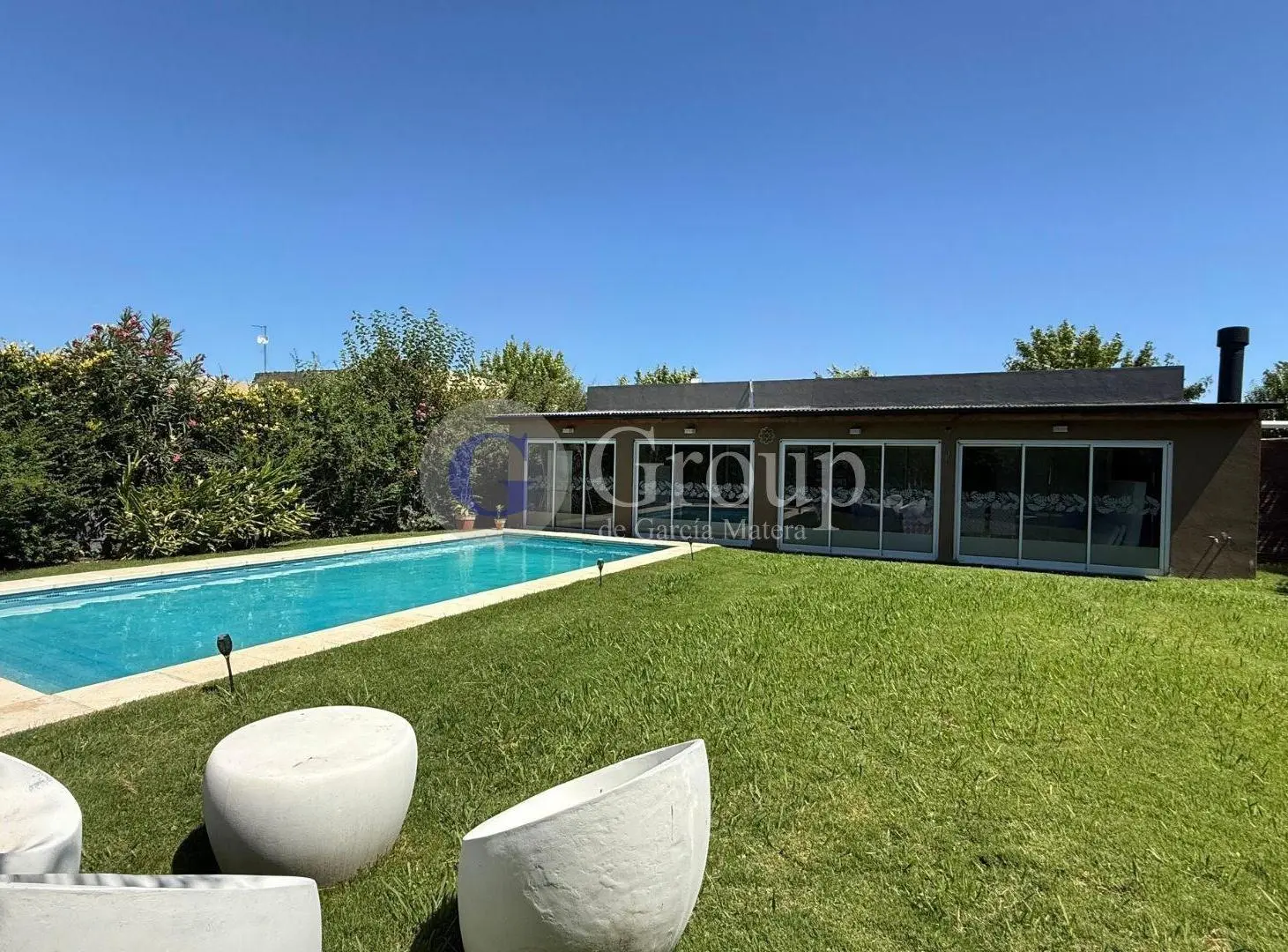 Casa Chalet en Venta en San Eduardo, Pilar del Este, Pilar 2