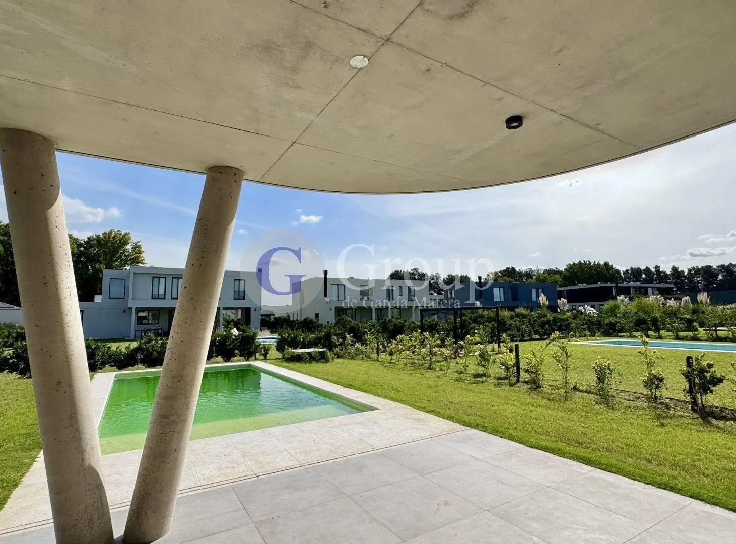 Casa a estrenar en venta en La Calesa, Pilara con pileta y jardín interno 5