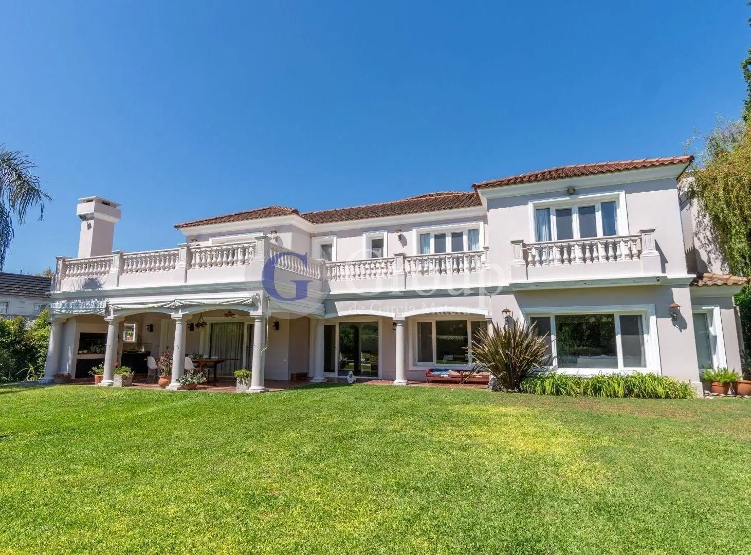 Casa en venta en Ayres de Pilar estilo colonial 2