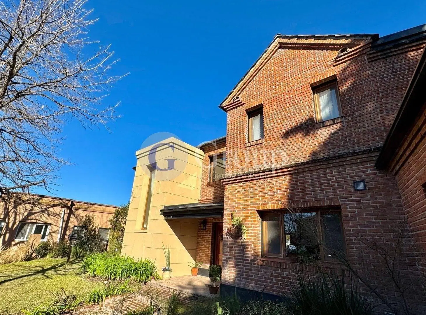 Casa en venta en Santa María de los Olivos, Malvinas Argentinas con pileta 5