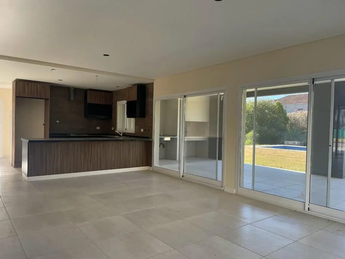 Casa en venta en Campo Grande, Pilar con pileta 8
