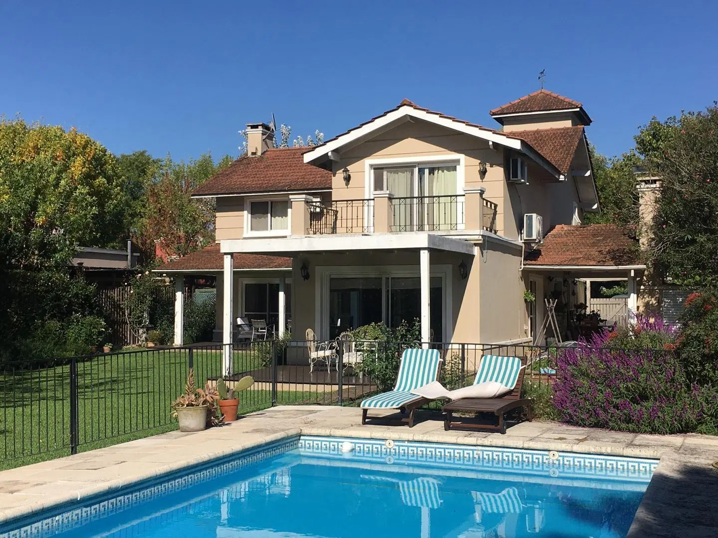 Casa en venta en El Portillo, Pilar con pileta 3