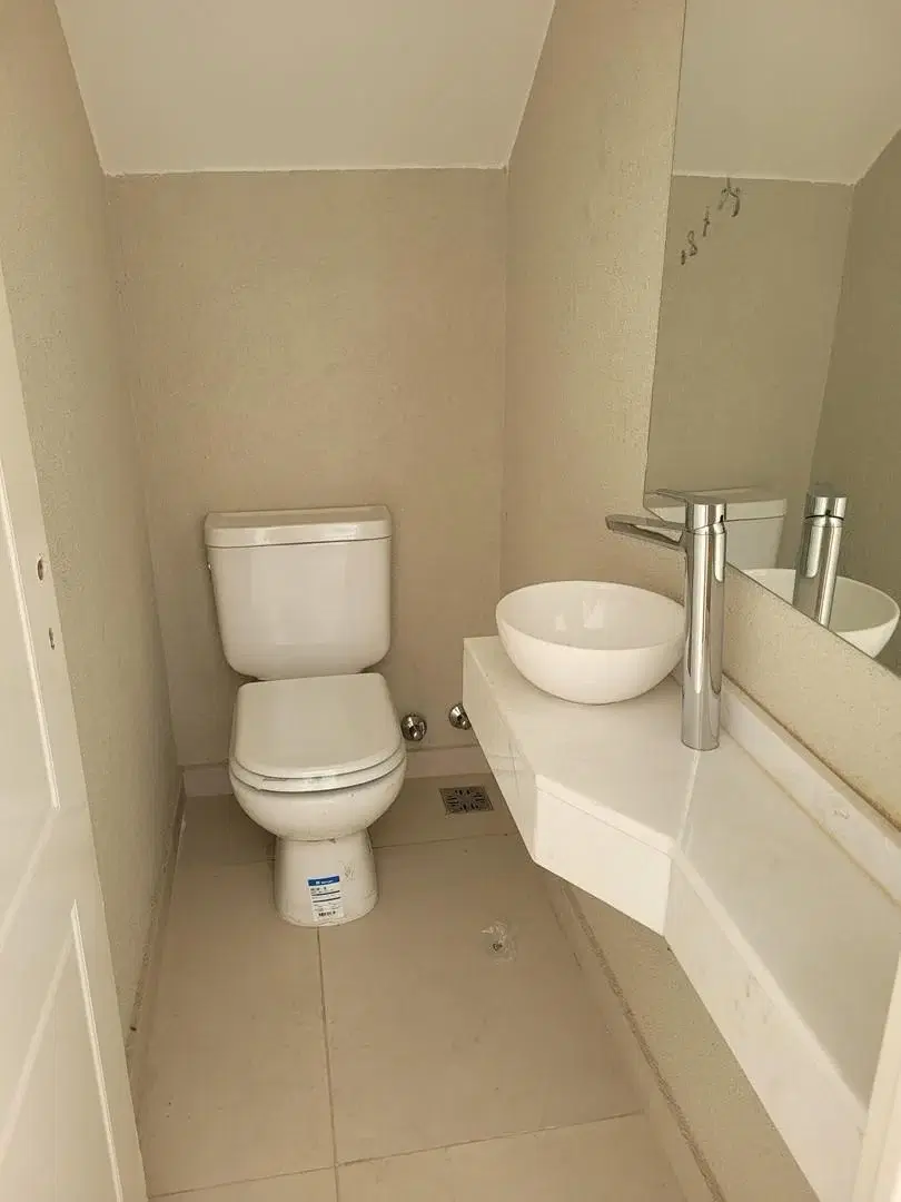 Casa en venta en Lagoon Pilar con pileta 4