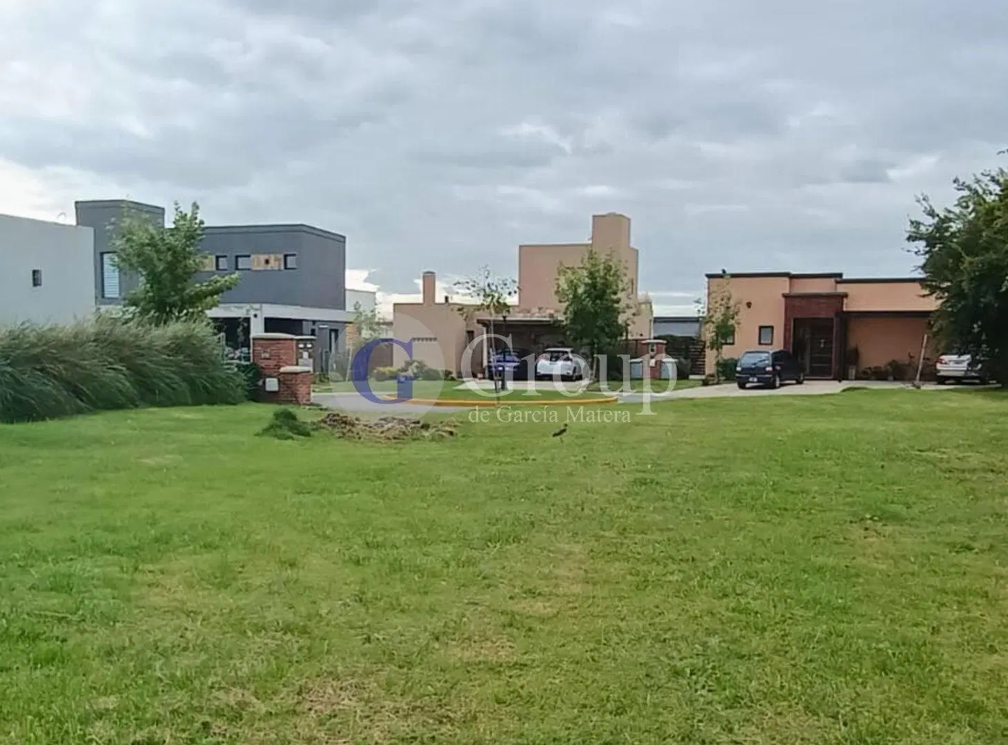 Lote perimetral en venta en Santa Lucia, Pilar del Este 1