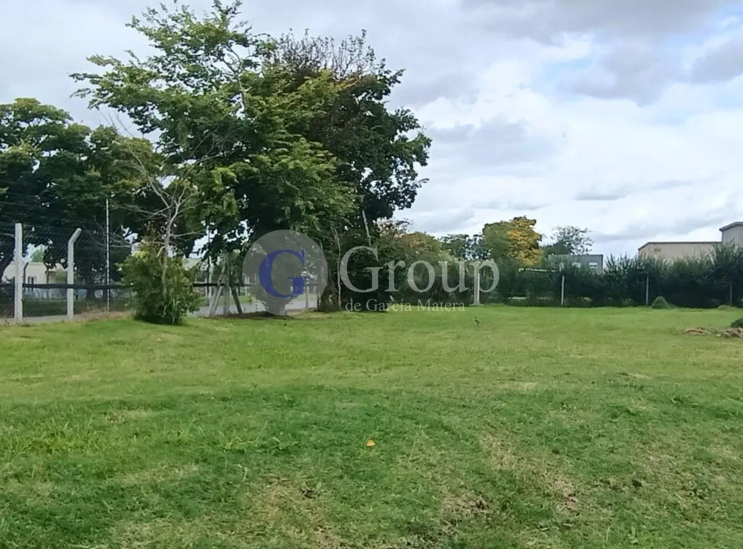 Lote perimetral en venta en Santa Lucia, Pilar del Este 4