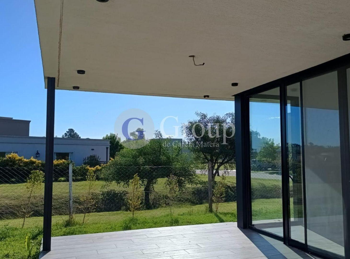 Casa en venta en Santa Lucia, Pilar del Este, Pilar