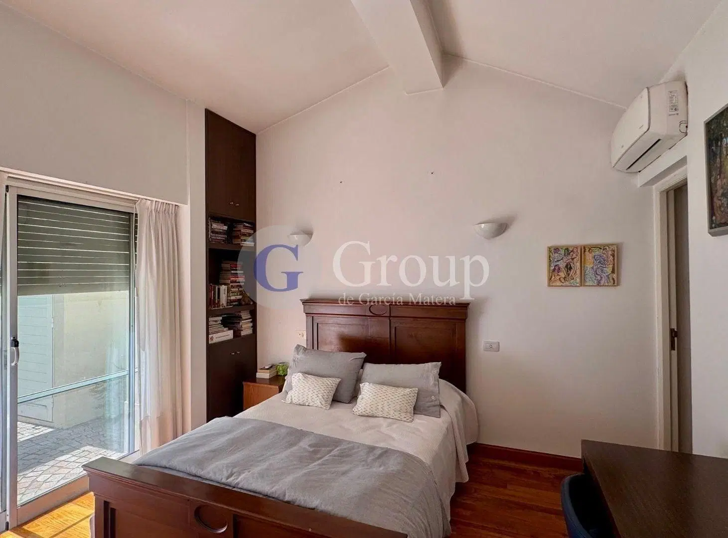 Exclusiva casa sobre lote central al golf con pileta y 5 suites en Highland Park 5