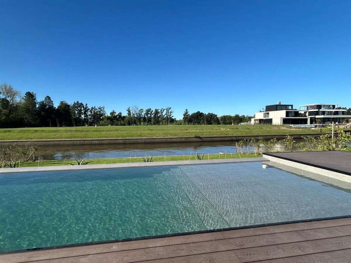 Casa al agua en Venta en El Yacht, Nordelta, Tigre con pileta 5