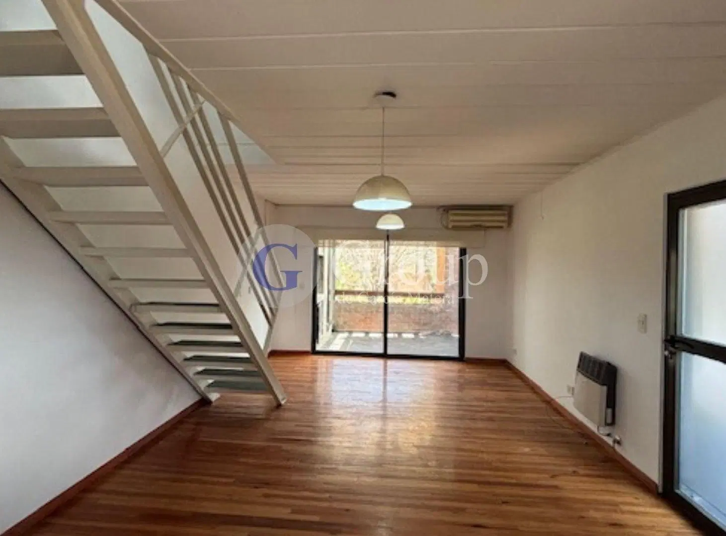 Departamento Dúplex  en Alquiler en Aparts del Pinazo, Pilar con balcón terraza 2