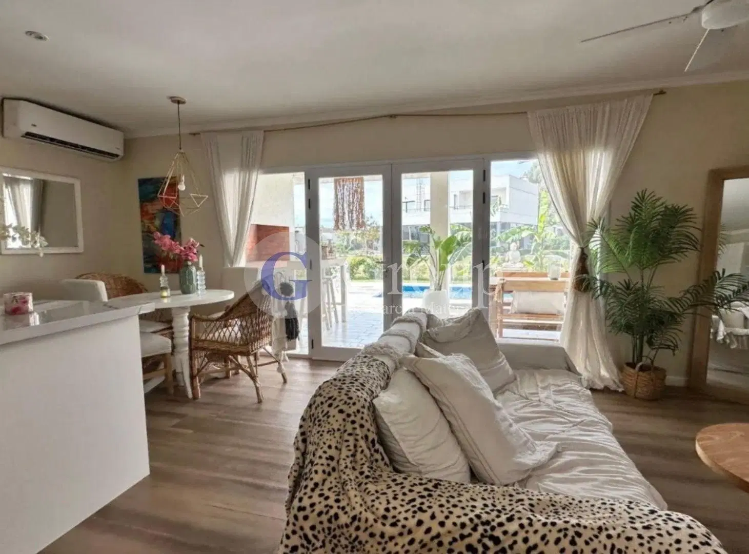 Casa Chalet en Venta en San Ramón, Pilar del Este, Pilar 4