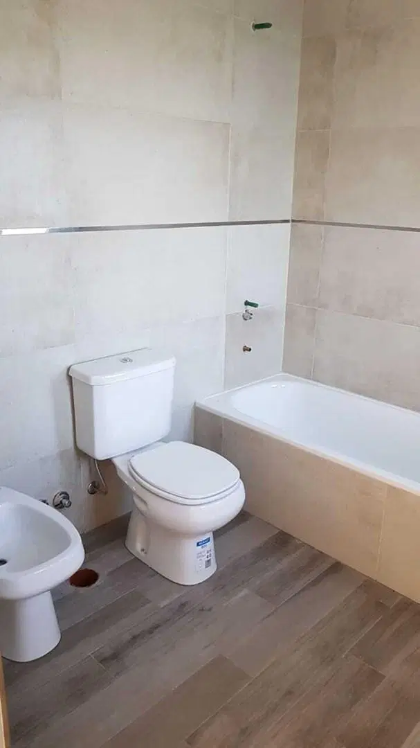 Casa  en Alquiler en Los Jazmines, Pilar del Este, Pilar 8