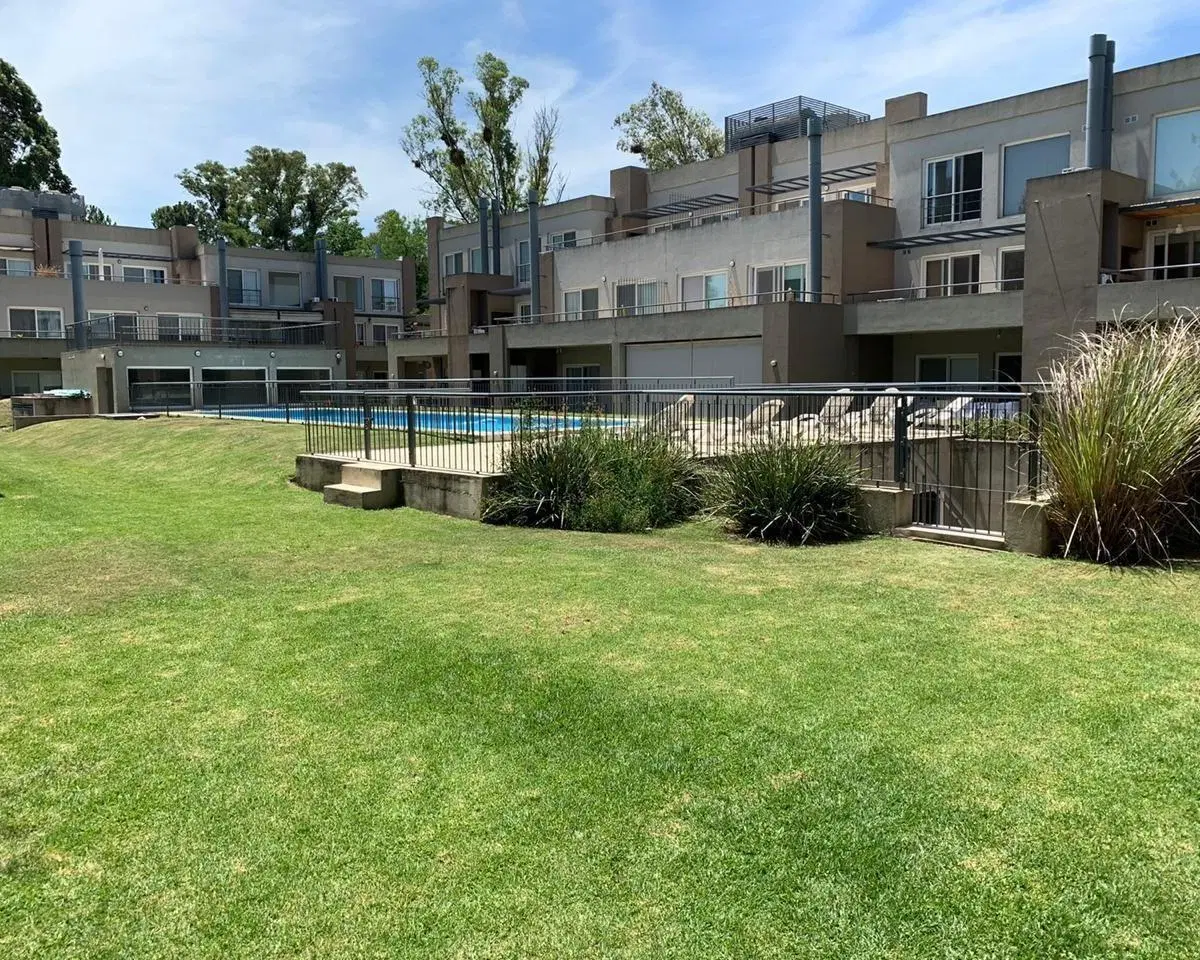 Departamento en alquiler en Harmony Pilar 3