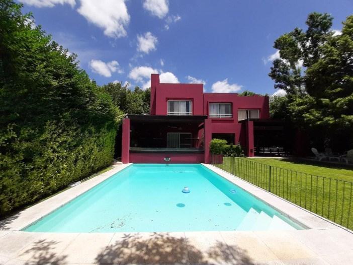 Foto de Casa en venta en Los Tacos, Escobar con pileta, imagen 1